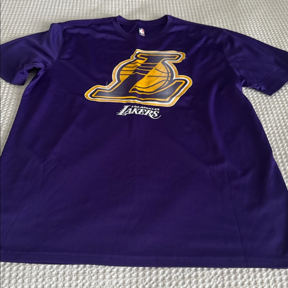 NBA Men's Los Angeles Lakers LeBron James jersey